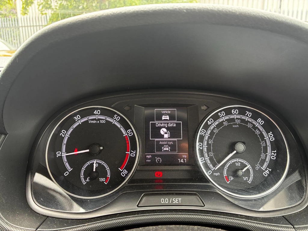 Skoda Fabia 1.0 Tsi Se Estate White #32