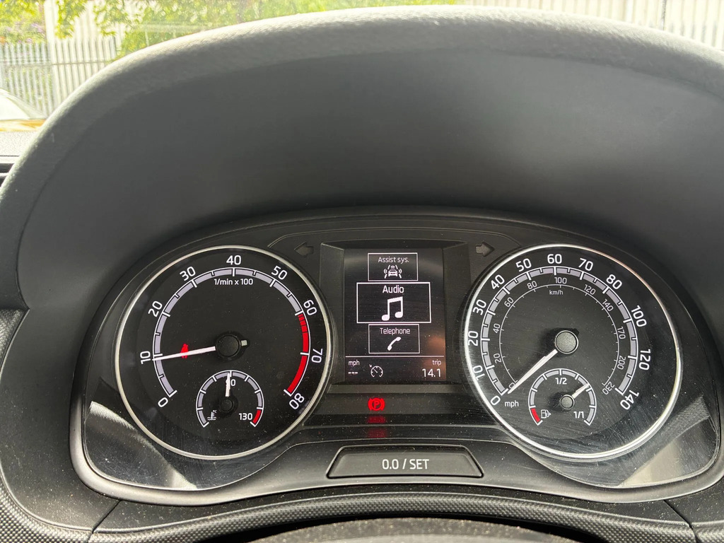 Skoda Fabia 1.0 Tsi Se Estate White #15