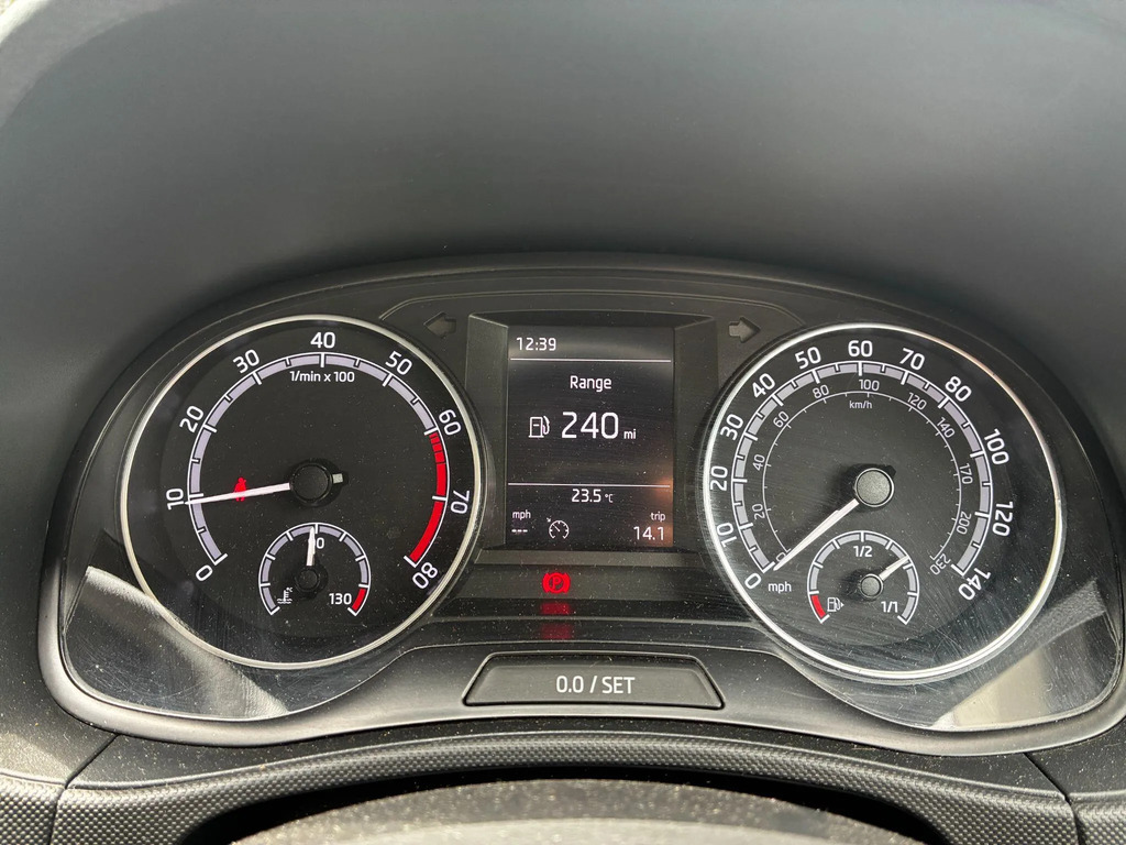 Skoda Fabia 1.0 Tsi Se Estate White #37