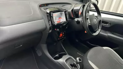 Toyota Aygo 1.0 Vvt-i X-trend 5-Dr Grey #37