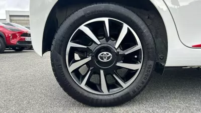Toyota Aygo 1.0 Vvt-i X-trend 5-Dr Grey #19