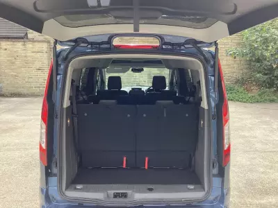 Ford Grand Tourneo Connect 1.5L Titanium Silver #10