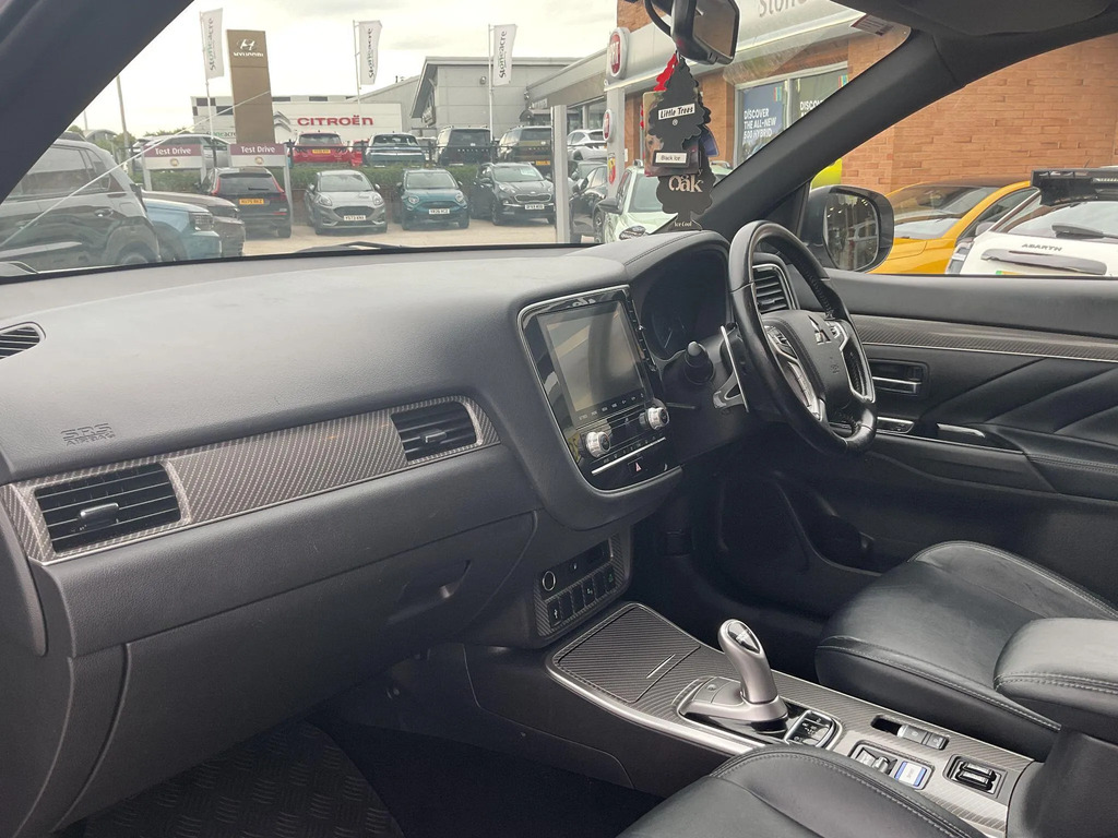 Mitsubishi Outlander Suv 2.4H Twinmotor 13.8Kwh Dynamic Cvt 4Wd Euro 6 Red #9