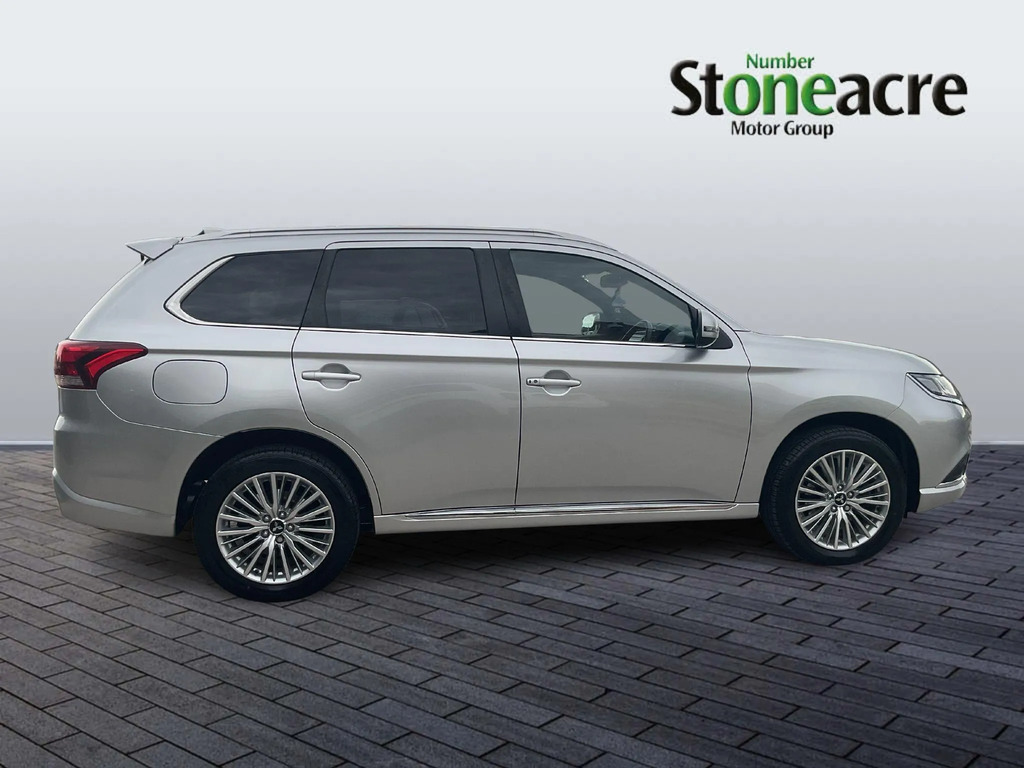 Mitsubishi Outlander Suv 2.4H Twinmotor 13.8Kwh Dynamic Cvt 4Wd Euro 6 Red #7
