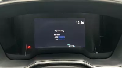 Toyota Corolla 1.8 Vvt-i Hybrid Design Cvt Panoramic Roof White #13