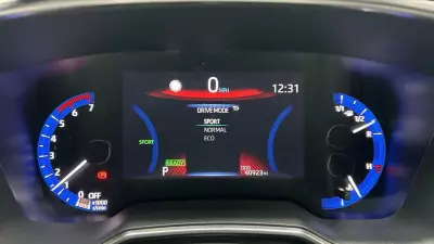 Toyota Corolla 1.8 Vvt-i Hybrid Design Cvt Panoramic Roof White #37