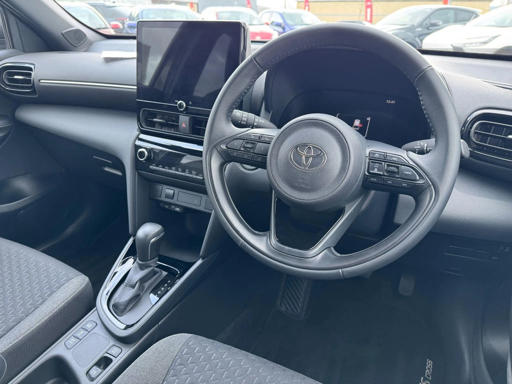 Toyota Yaris Cross Design White #16