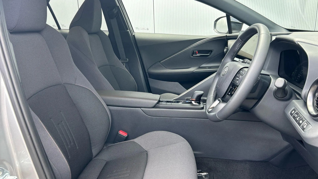 Toyota C-Hr 77Kwh Design Suv 224 Ps Grey #15