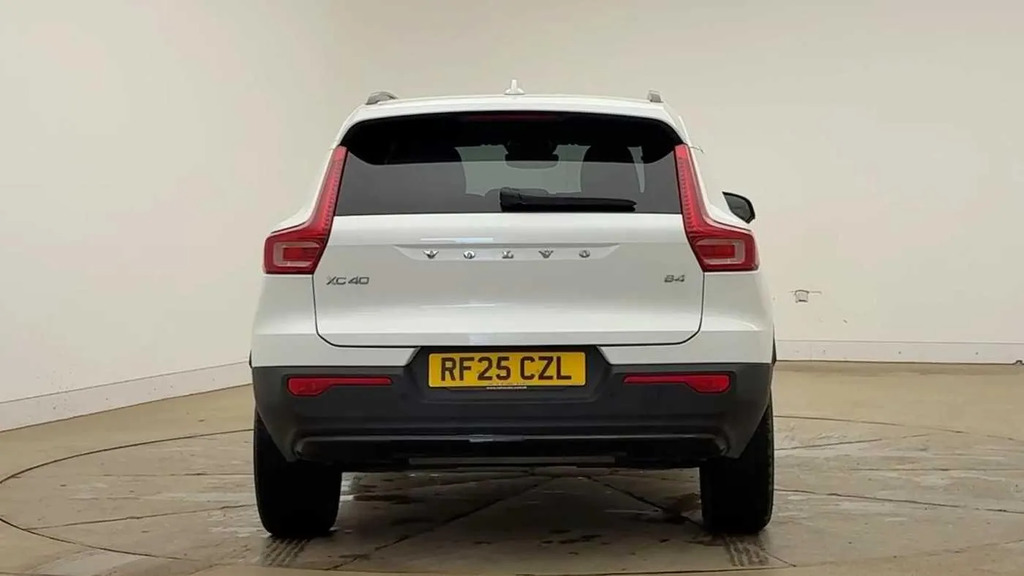 Volvo XC40 2.0 B4p Plus Dark  #6