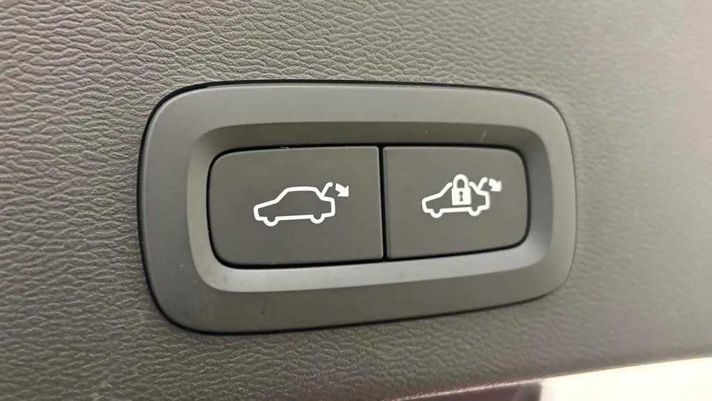 Volvo XC40 B4 P Ultra Dark Sunroof, Harmankardon Sound, 3 Blue #14
