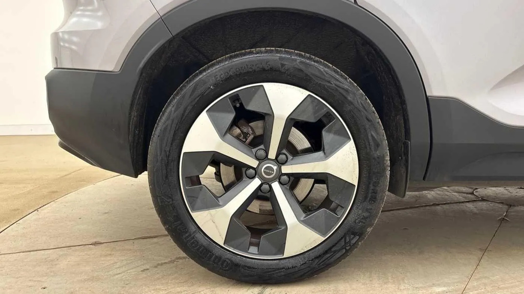Volvo XC40 B4 P Ultra Dark Sunroof, Harmankardon Sound, 3 Blue #24