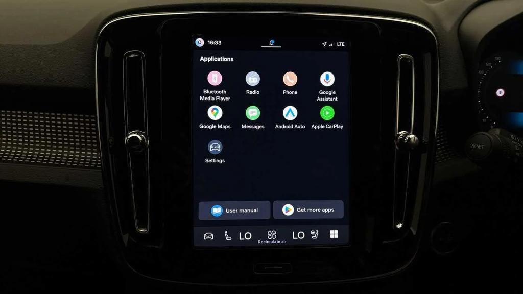 Volvo XC40 B4 P Ultra Dark Sunroof, Harmankardon Sound, 3 Blue #26