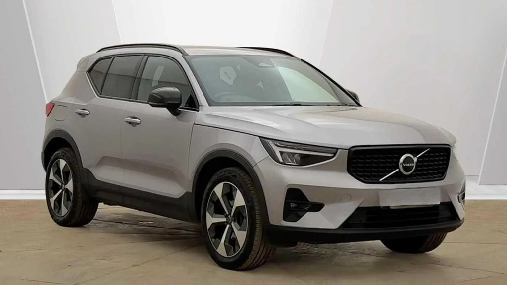 Volvo XC40 2.0 B3p Plus Dark 