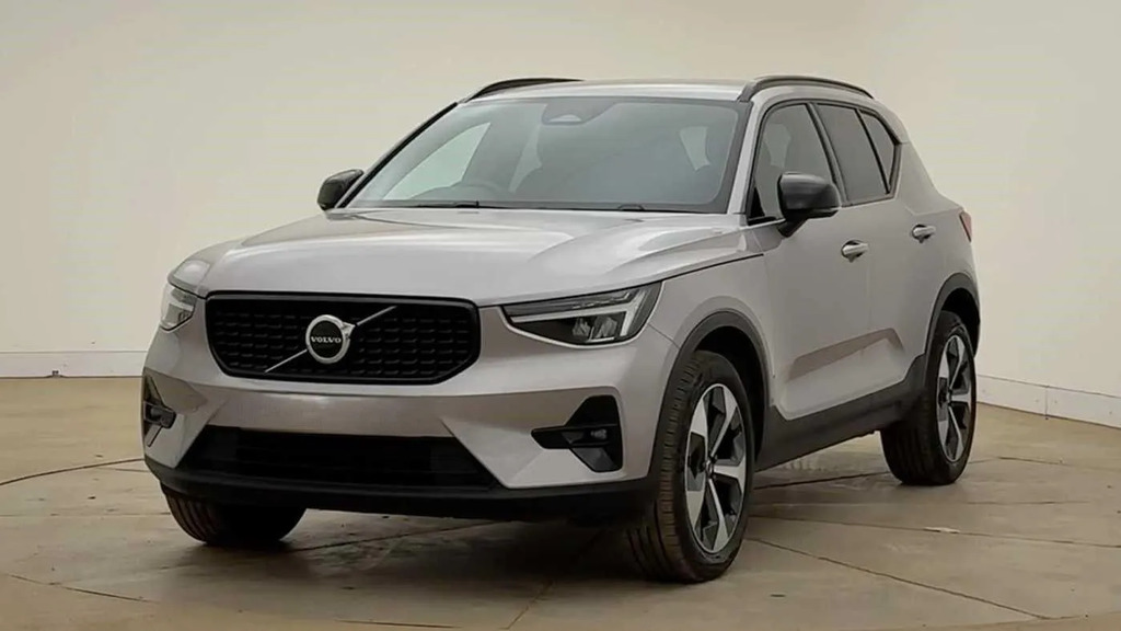 Volvo XC40 2.0 B3p Plus Dark  #3