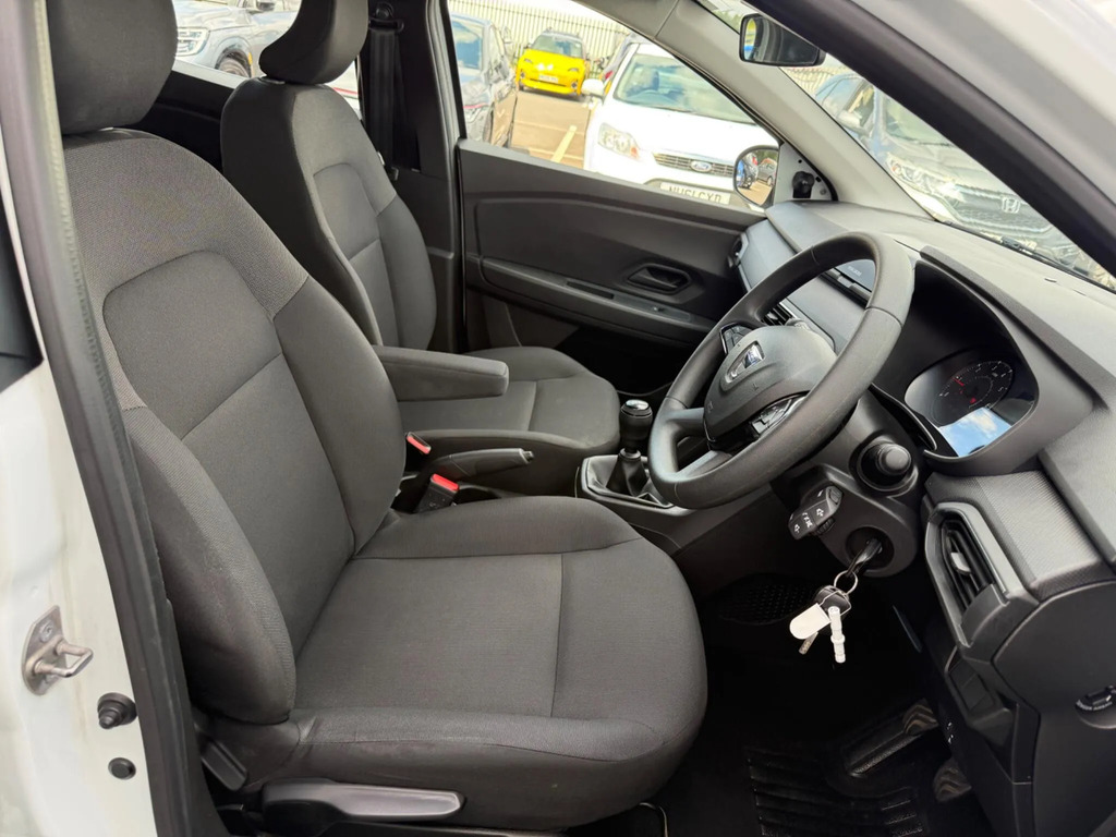 Dacia Sandero 1.0 Sce Essential  #4