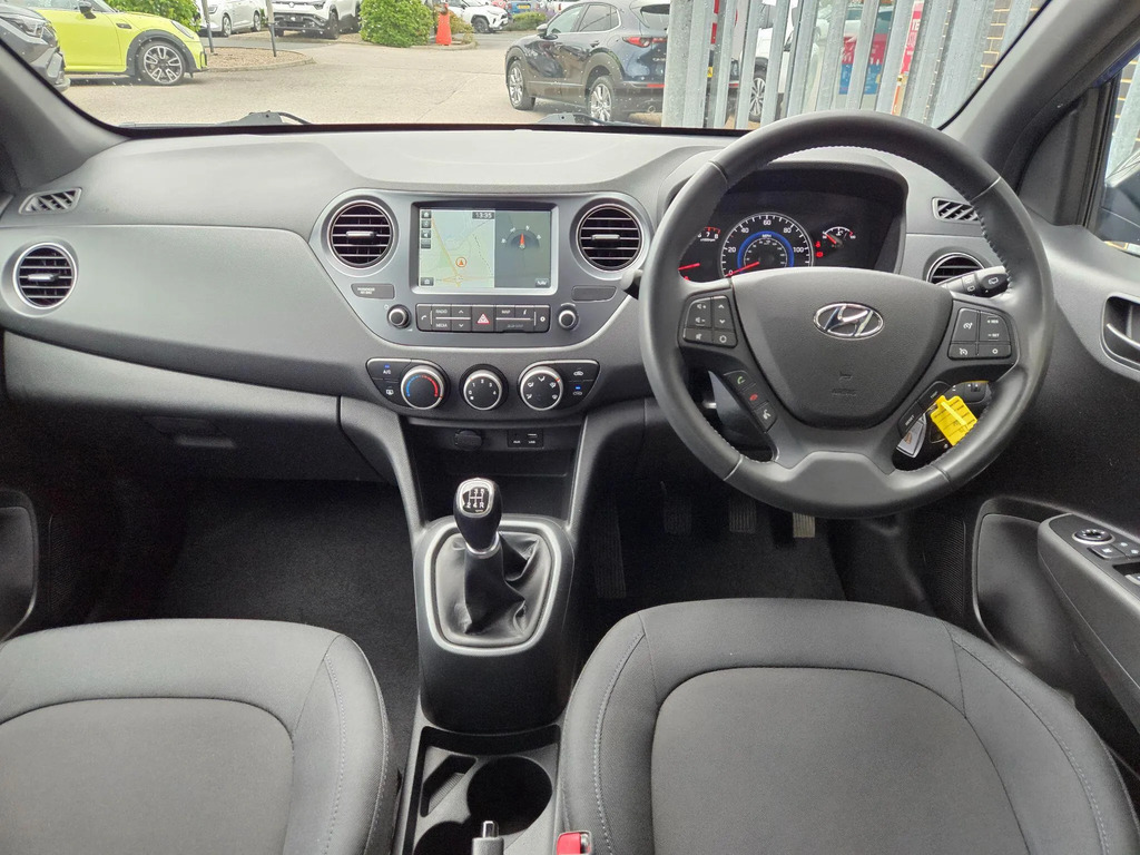 Hyundai I10 1.2 Premium Hatchback Euro 6 87 P White #12