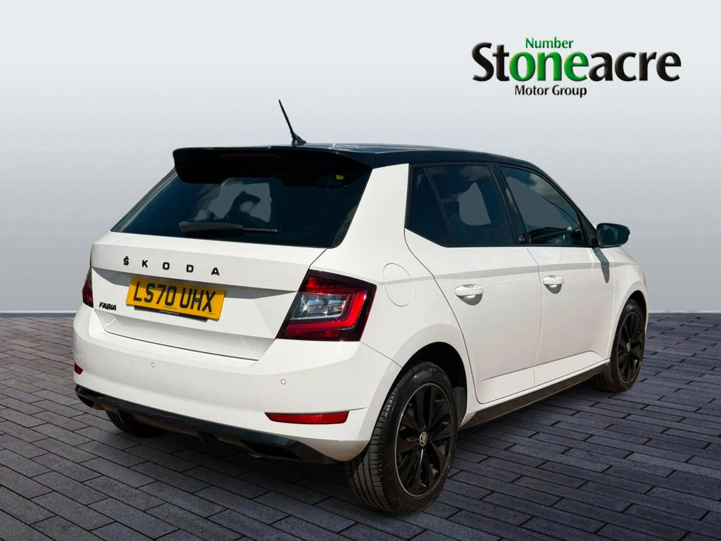 Skoda Fabia 1.0 Mpi Colour Edition Cwvehiclemarketing White #3