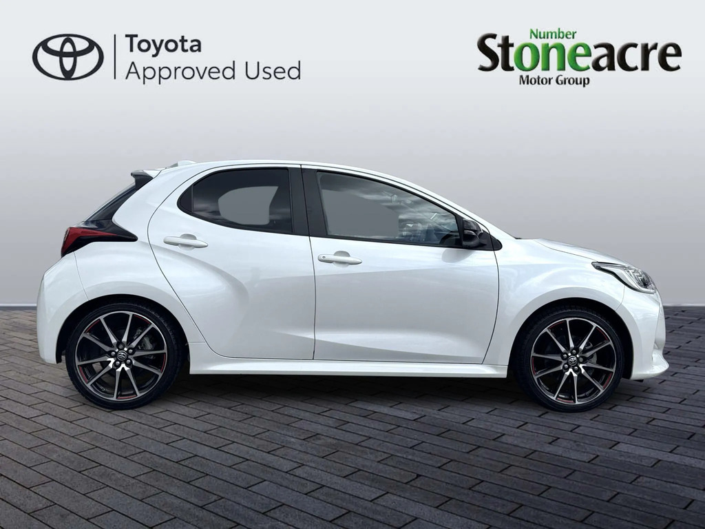 Toyota Yaris 1.5 Hybrid Gr Sport Cvt  #2