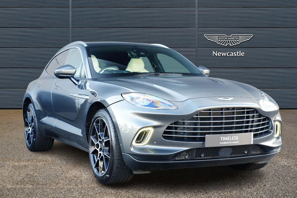 Aston Martin DBX V8 550 Silver