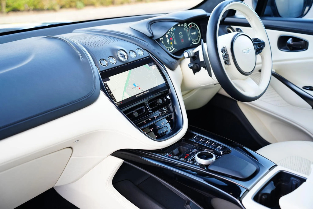 Aston Martin DBX Hatchback Green #9