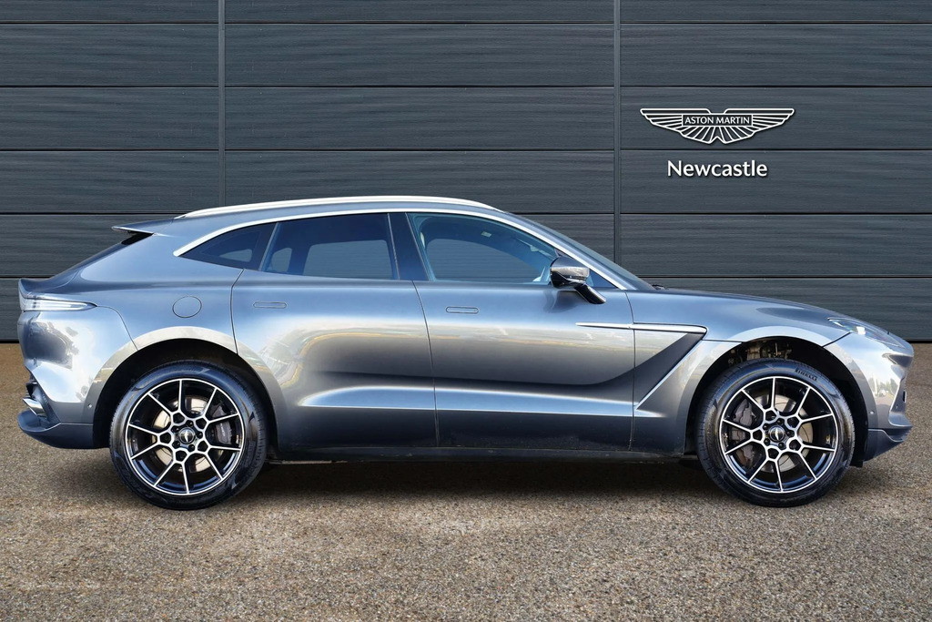 Aston Martin DBX Hatchback Green #7