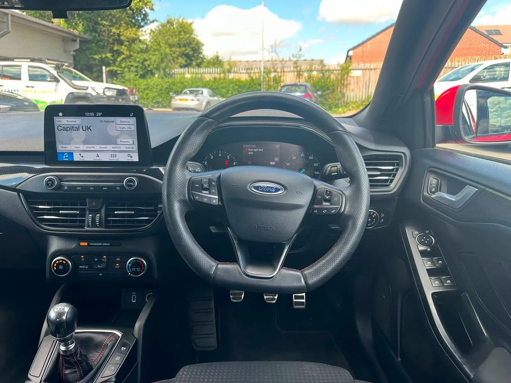 Ford Focus 1.0T Ecoboost St-line Euro 6 Ss YS19ZDO Red #6