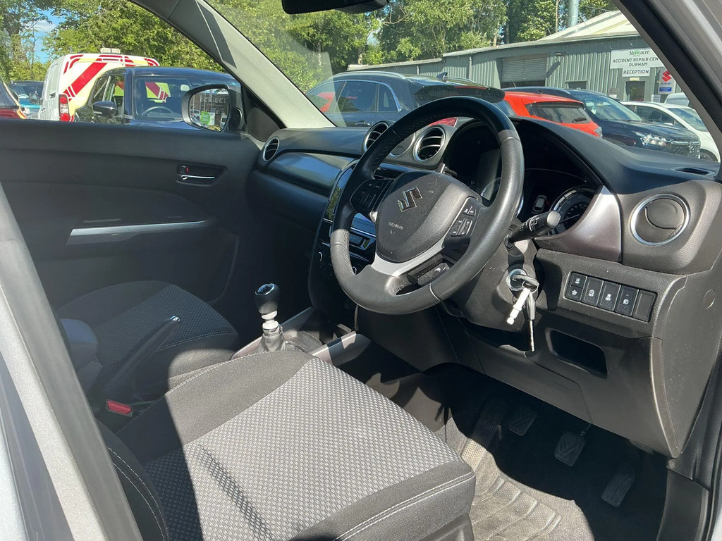 Suzuki Vitara 1.4 Boosterjet Mhev Sz T Suv Hybrid Man White #37