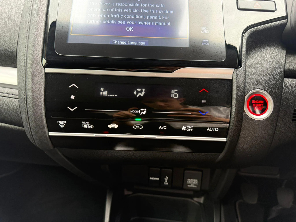 Honda Jazz 1.3 I-vtec Se - Motd To May 2027, 2 Keys, Fro Silver #24