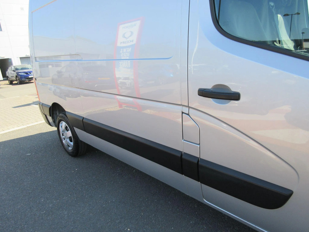 Nissan NV400 2.3 Dci 3.5T. Tekna 5.2M 17Ft Dropside, Movano, White #33
