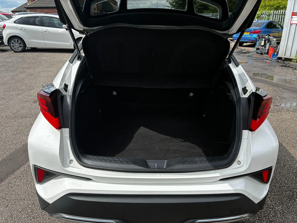 Toyota C-Hr 1.8 Vvt-h Design Cvt Euro 6 Ss Black #32