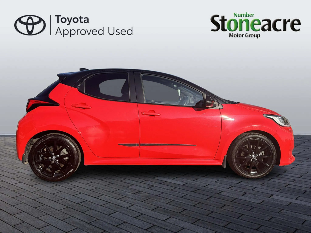 Toyota Yaris 1.5 Hybrid Launch Edition BP21OCR #2