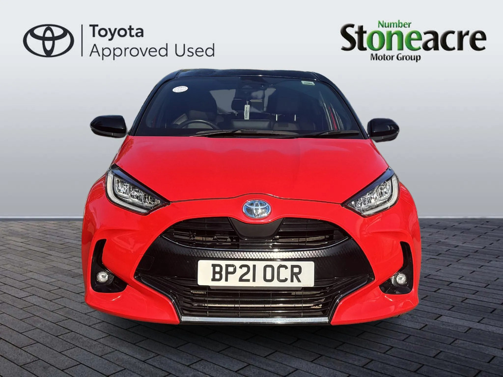 Toyota Yaris 1.5 Hybrid Design Cvt #8