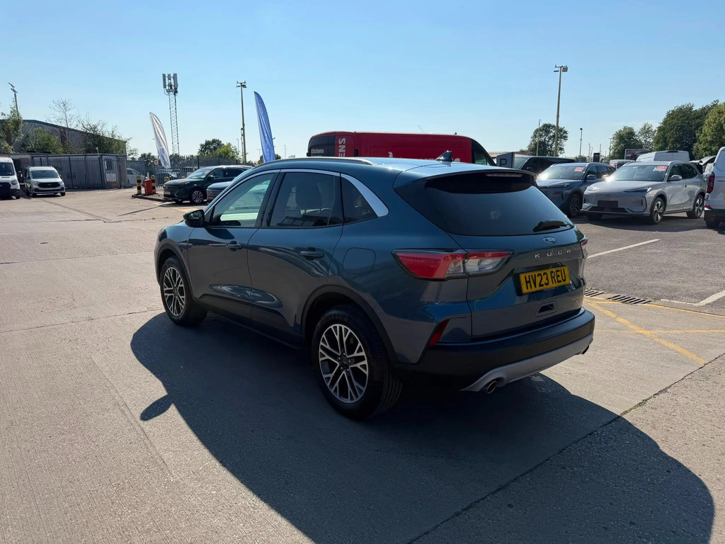 Ford Kuga 1.5 Ecoboost 150 Titanium Edition #6