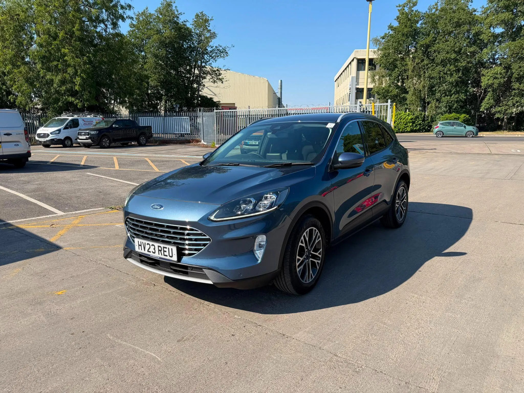 Ford Kuga 1.5 Ecoboost 150 Titanium Edition #5