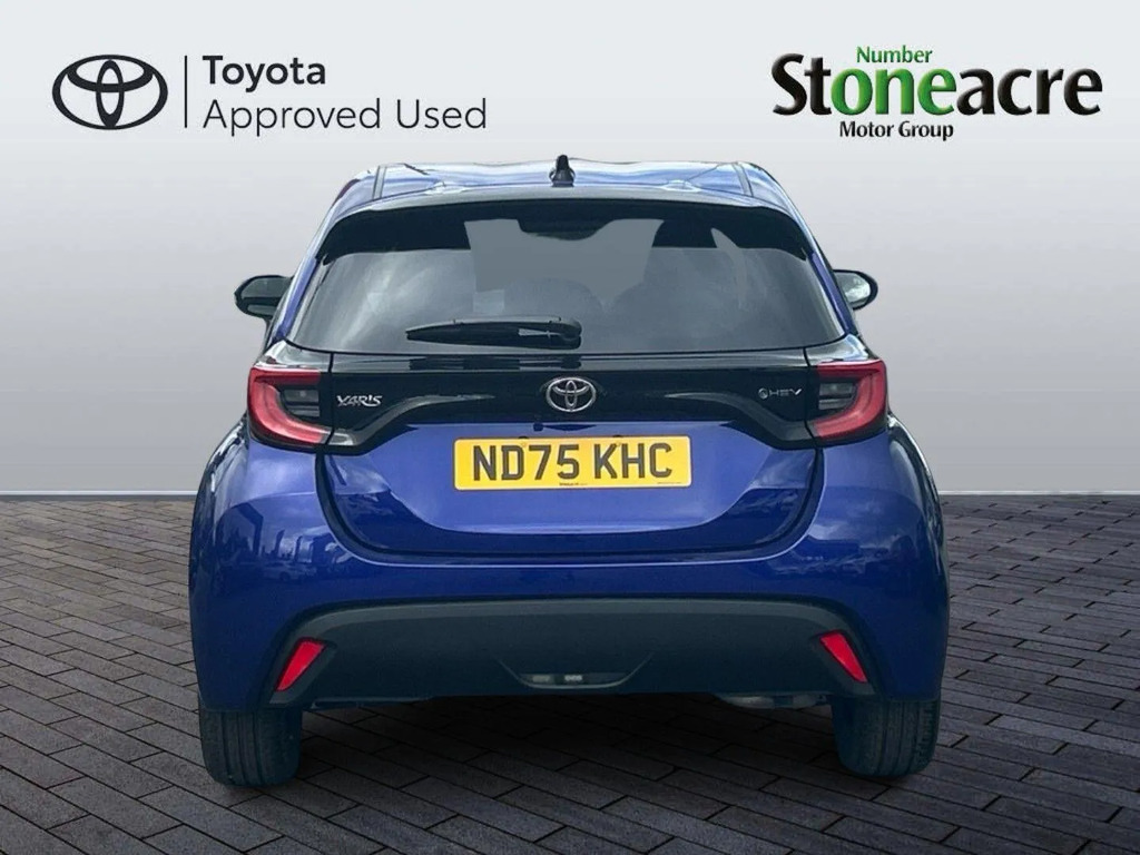 Toyota Yaris 1.5 Hybrid Design ND75KHC #4