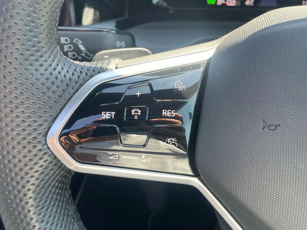 Volkswagen e-Golf 35.8Kwh E-golf Grey #10