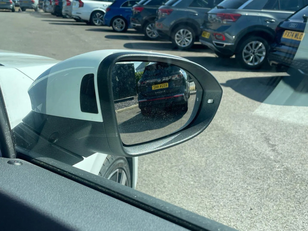 Volkswagen e-Golf 35.8Kwh E-golf Grey #32