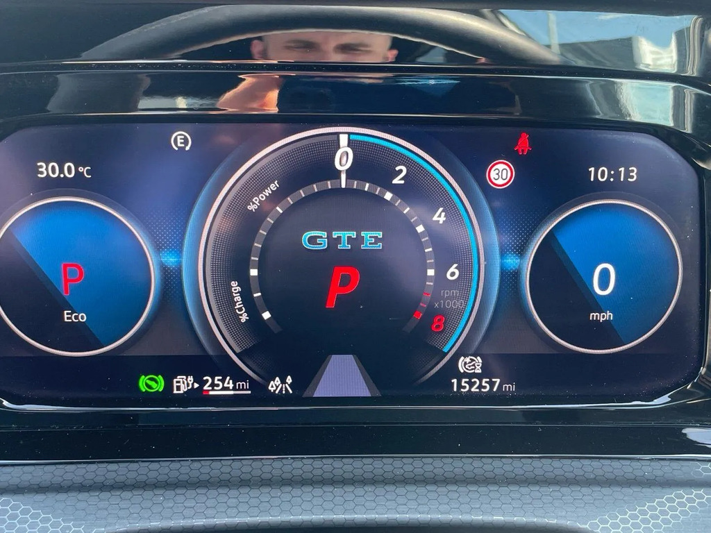 Volkswagen e-Golf 35.8Kwh E-golf Grey #23