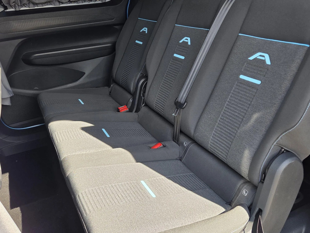 Ford Tourneo Connect Mpv 1.5 Ecoblue Zetec Euro 6 Ss 2022 Red #31