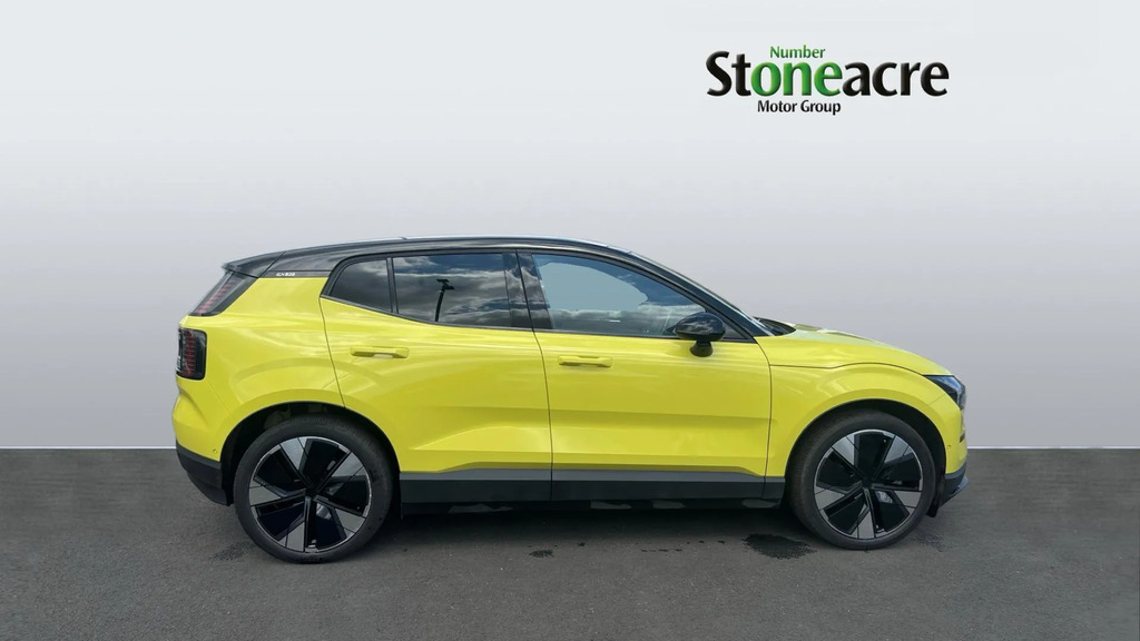Volvo EX30 315Kw Twin Motor Performance Ultra 69Kwh #3