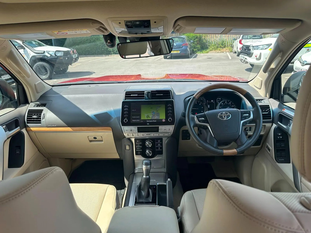 Toyota Land Cruiser 2.8 D-4d 204 Invincible 7 Seats #5