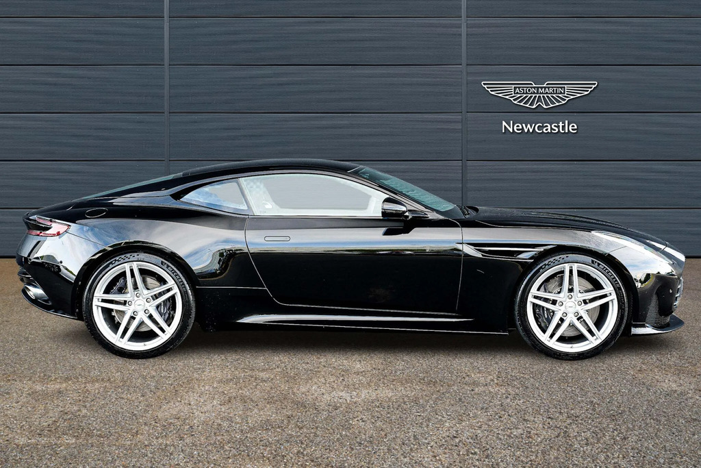 Aston Martin DB12 V8 Volante Green #7