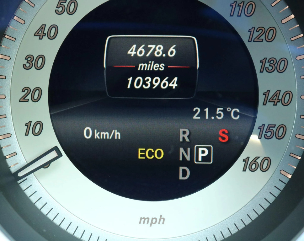 Mercedes-Benz CLS 2.1 Cls220d Amg Line Premium Coupe G-tronic Eur Grey #18