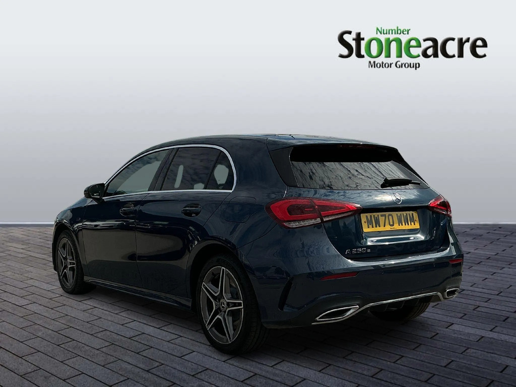 Mercedes-Benz A Class 1.3 A250e 15.6Kwh Amg Line Executive Hatchback 5 Blue #4