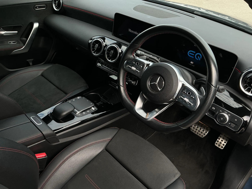 Mercedes-Benz A Class 1.3 A200 Sport Saloon 7G-dct Euro 6 S White #13