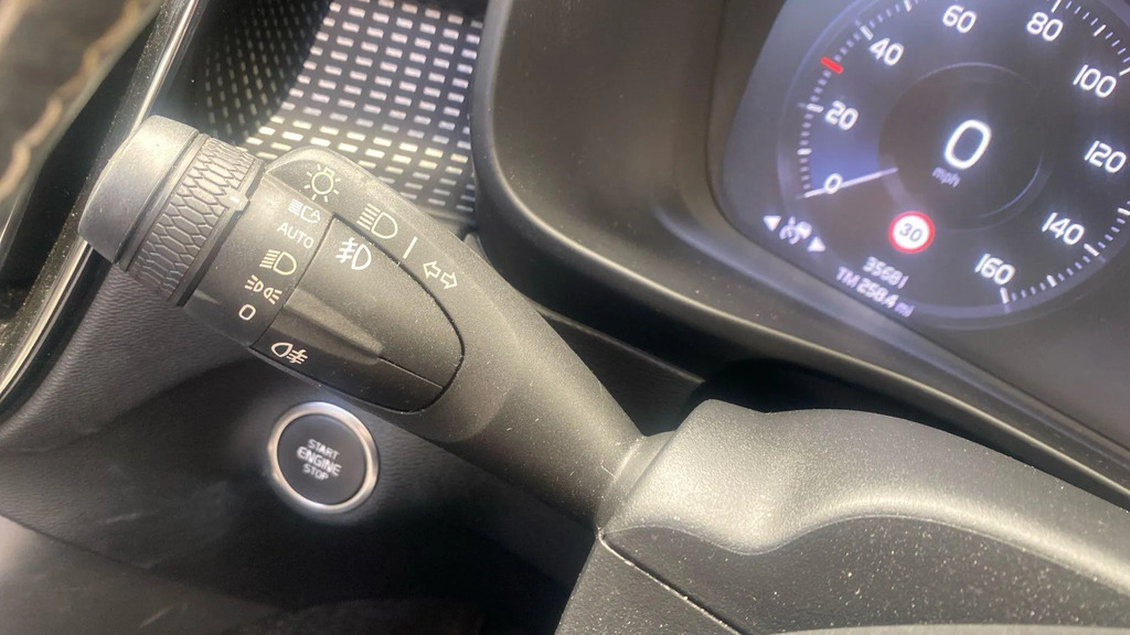 Volvo XC40 T3 Momentum 360 Cam Intellisafe Winter Red #12