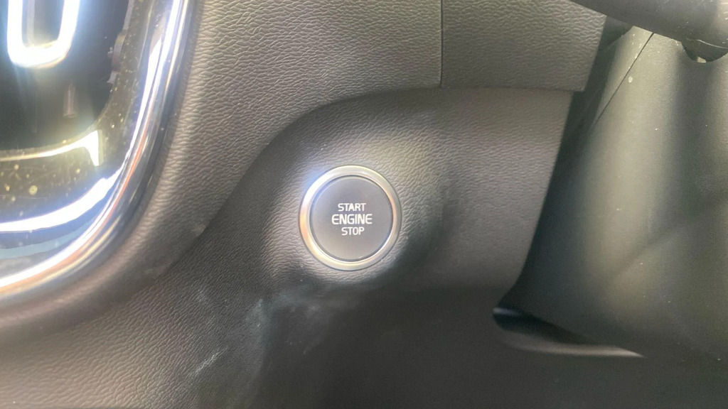 Volvo XC40 T3 Momentum 360 Cam Intellisafe Winter Red #17