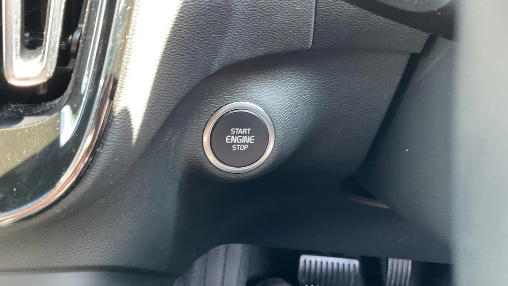 Volvo XC40 Ultra, B4 Mild Hybrid, Dark Sunroof Red #25