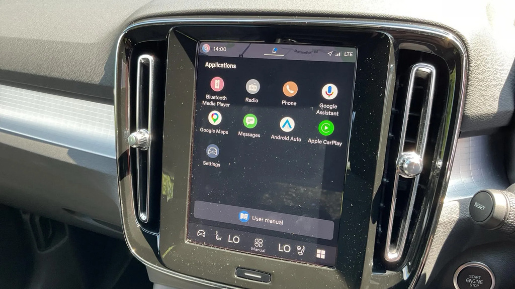 Volvo XC40 Ultra, B4 Mild Hybrid, Dark Sunroof Red #12