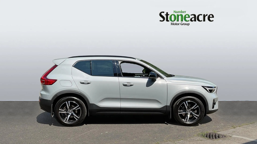 Volvo XC40 2.0 B4p Plus Dark #3